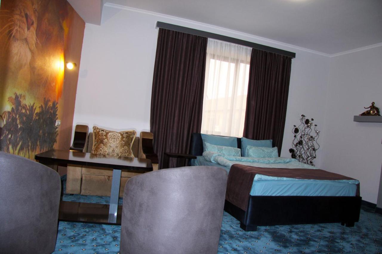 Nice Hotel Γιερεβάν Εξωτερικό φωτογραφία