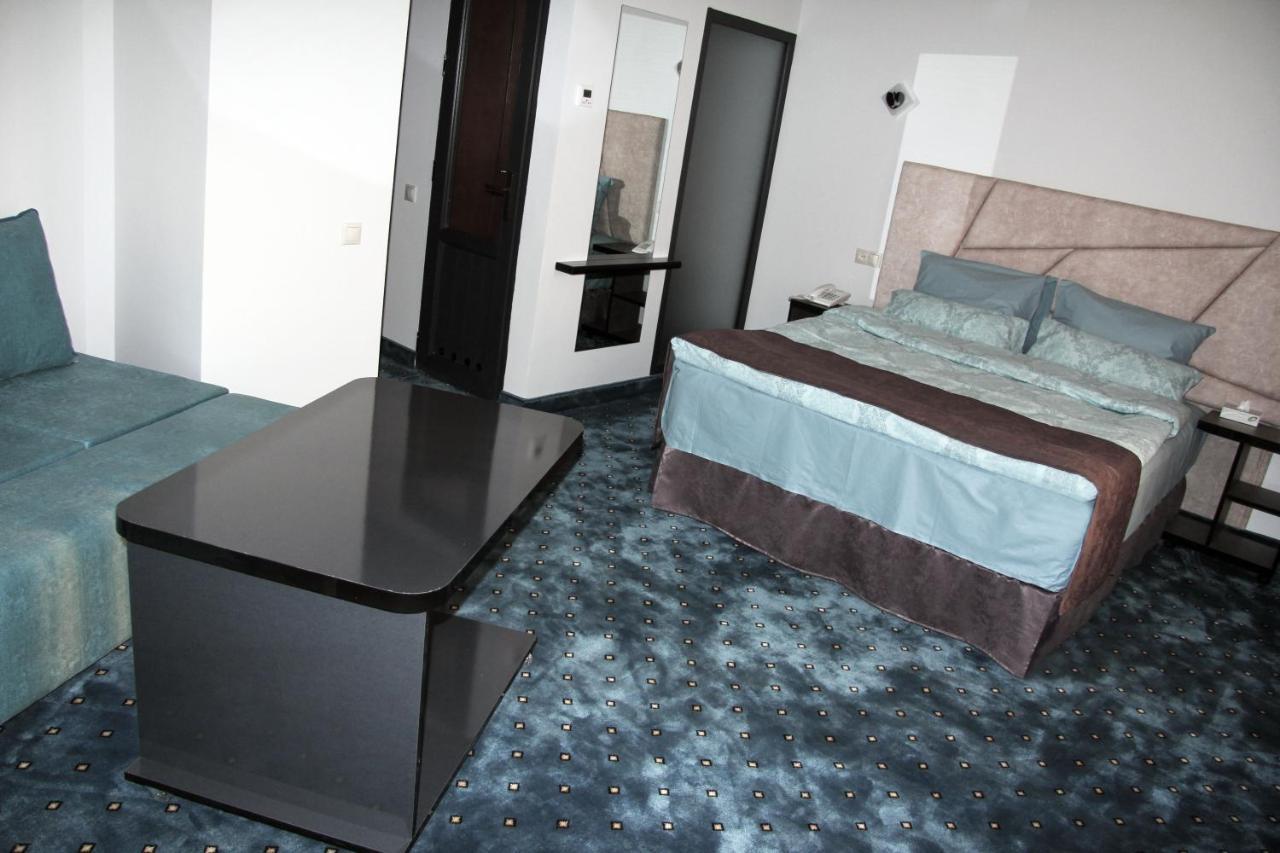 Nice Hotel Γιερεβάν Εξωτερικό φωτογραφία