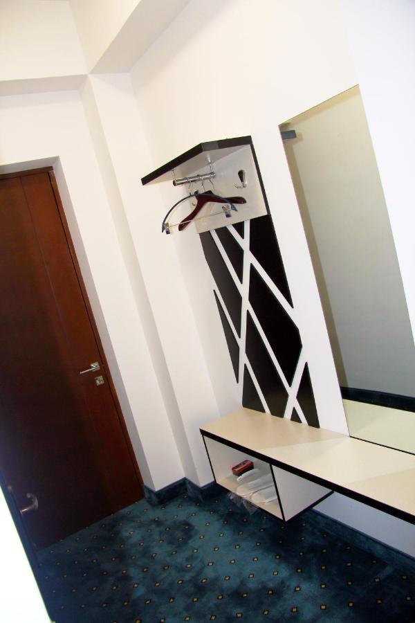 Nice Hotel Γιερεβάν Εξωτερικό φωτογραφία