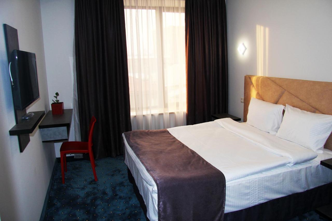 Nice Hotel Γιερεβάν Εξωτερικό φωτογραφία