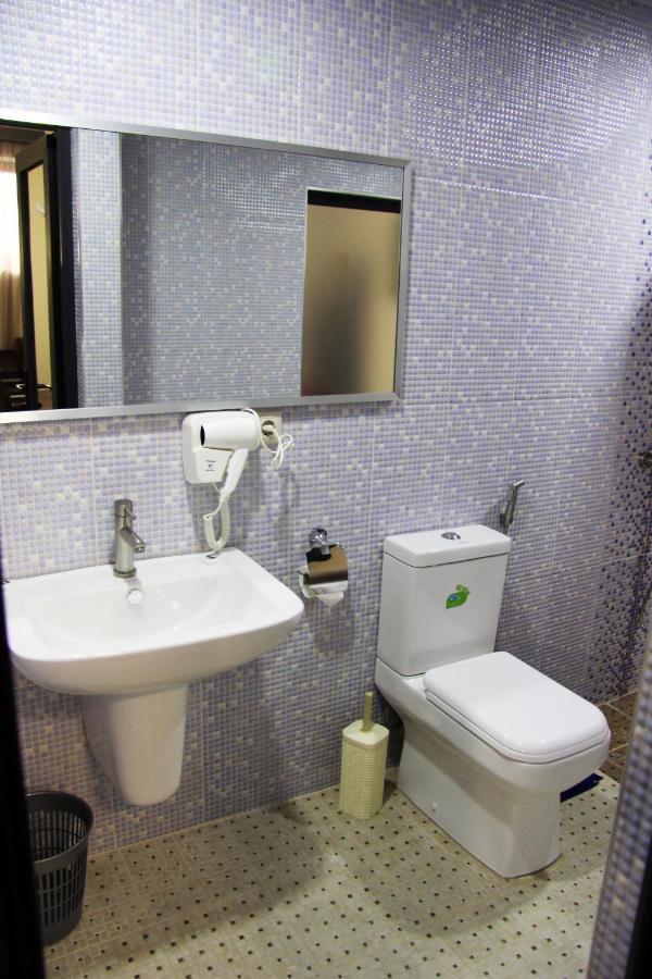 Nice Hotel Γιερεβάν Εξωτερικό φωτογραφία
